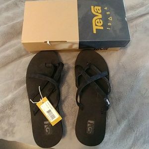 NWT Teva Sandals